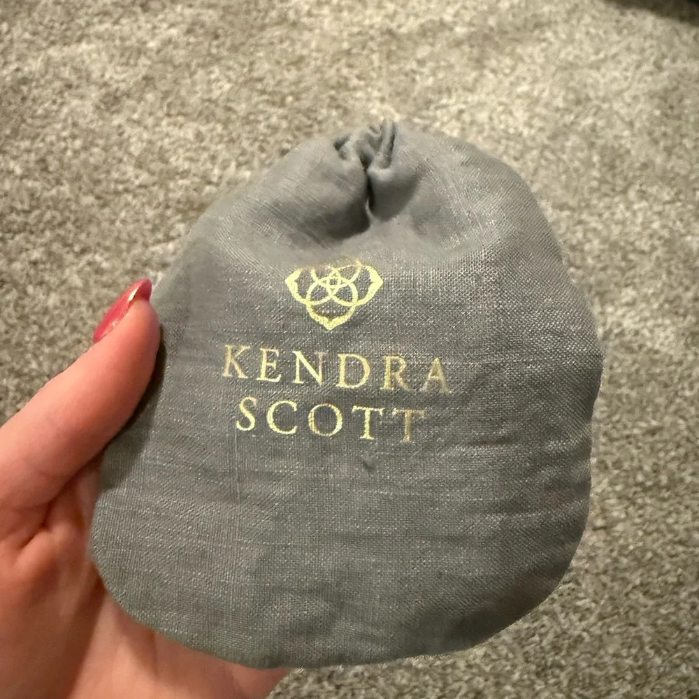 Kendra Scott Silver Necklace with Iridescent Pendant - Picture 5 of 5